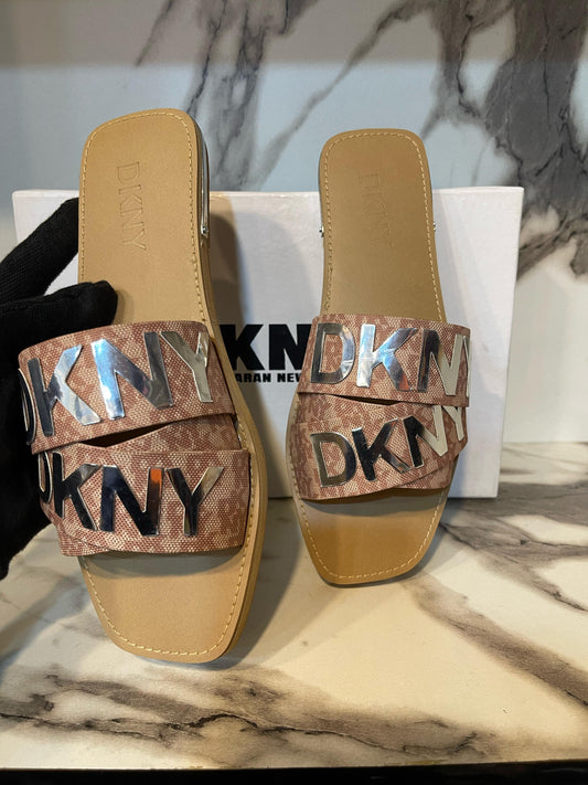 DK-NY MONOGRAM